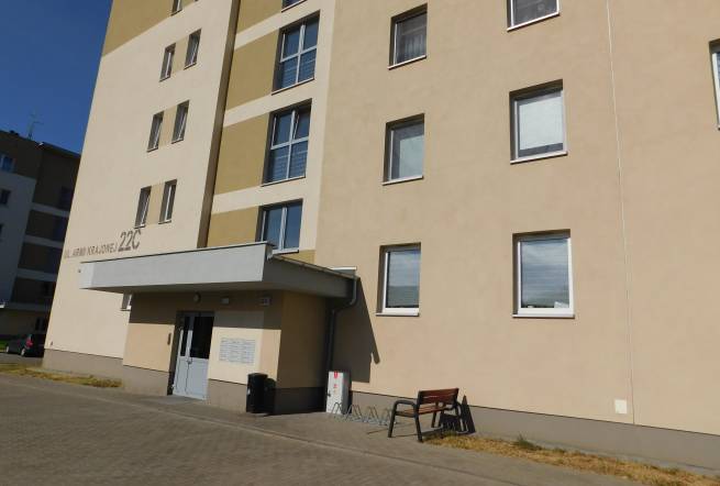 PRZETARG PISEMNY NA UZYSKANIE PIERWSZEŃSTWA W ZAWARCIU UMOWY PARTYCYPACJI W KOSZTACH BUDOWY LOKALU ORAZ NAJMU INSTYTUCJONALNEGO LOKALU MIESZKALNEGO NR 23 PRZY ULICY ARMII KRAJOWEJ 22C W SIERADZU.