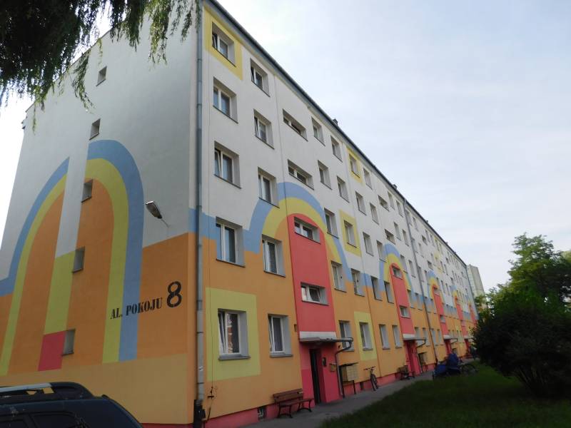 PRZETARG PISEMNY NA USTANOWIENIE ODRĘBNEJ WŁASNOŚCI LOKALU MIESZKALNEGO NR 80 PRZY ALEI POKOJU 8 W SIERADZU.