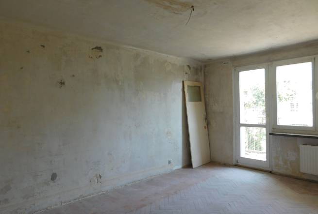 PRZETARG PISEMNY NA USTANOWIENIE ODRĘBNEJ WŁASNOŚCI LOKALU MIESZKALNEGO NR 39 PRZY ALEI POKOJU 4 W SIERADZU.